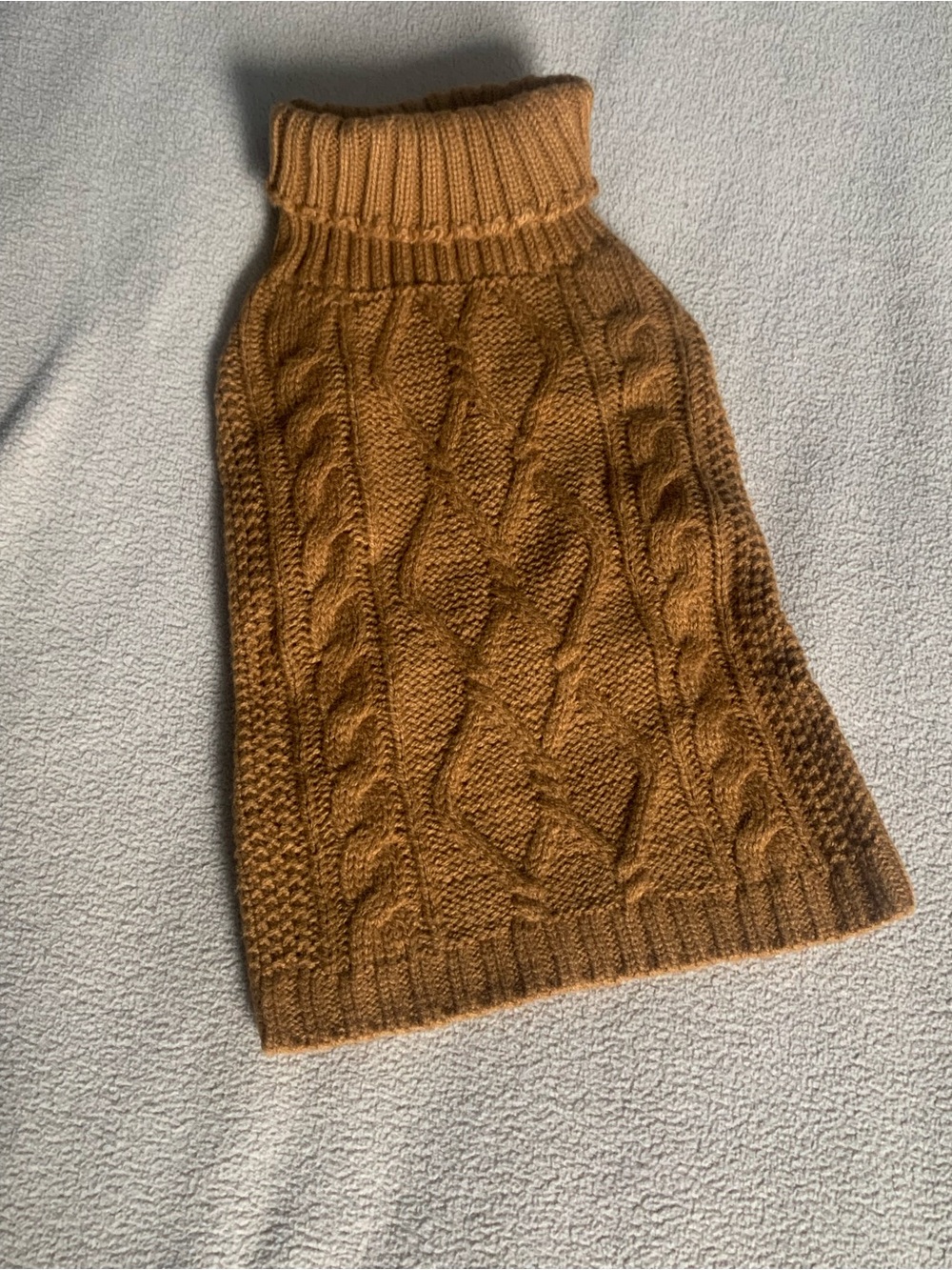 NWOT Cable Knit Turtleneck Doggie Sweater Camel